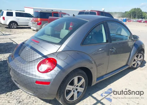 2006 Volkswagen New Beetle 2.5L из США, поврежденный, VIN 3VWPW31C96M411004